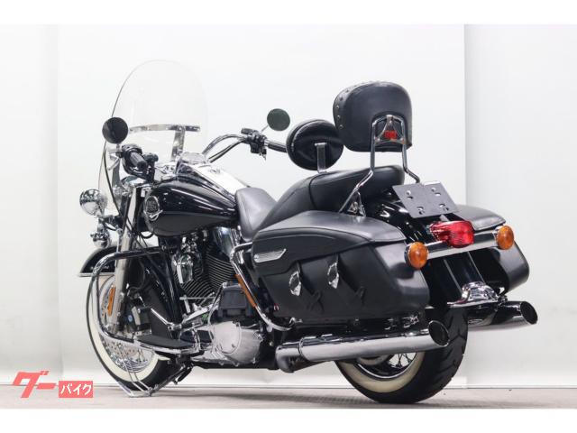 HARLEY－DAVIDSON FLHRC ロードキングクラシック