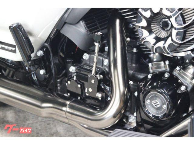 HARLEY－DAVIDSON CVO FLHXSE ストリート
