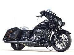 ＨＡＲＬＥＹ−ＤＡＶＩＤＳＯＮ　ＦＬＨＸＳ　ストリートグライドスペシャル　ＭＷ８　Ｂｏｏｍ！ＢｏｘＧＴＳ日本語表記　ＬＥＤヘッドライト＆ＬＥＤ補助ライト　ＡＢＳ