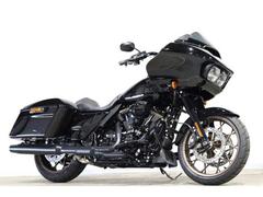 ＨＡＲＬＥＹ−ＤＡＶＩＤＳＯＮ　ＦＬＴＲＸＳＴ　ロードグライドＳＴ　２０２３ｙＭ　Ｍｉｌｗａｕｋｅｅ−Ｅｉｇｈｔ１１７　ビビットブラック　ノーマル