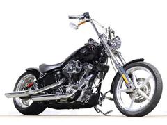 ＨＡＲＬＥＹ−ＤＡＶＩＤＳＯＮ　ＦＸＣＷＣ　ソフテイルロッカーＣ　２００８ｙ　１５８４ｃｃ　　エアサス装備　ＳＥマフラー　ショートリアフェンダー　ＥＴＣ