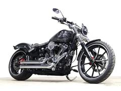 ＨＡＲＬＥＹ−ＤＡＶＩＤＳＯＮ　ＦＸＳＢ　ブレイクアウト　２０１４ｙ　フリーダムパフォーマンスフルエキマフラー　サイドナンバーキット　ＬＥＤヘッドライト　ＥＴＣ