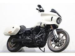 ＨＡＲＬＥＹ−ＤＡＶＩＤＳＯＮ　ＦＸＬＲＳＴ　ソフテイル　ローライダーＳＴ　チューニング済　Ｂａｓｓａｎｉマフラー　純正ＯＰオーディオキット　サドルマンシート