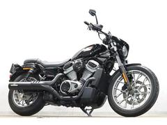 ＨＡＲＬＥＹ−ＤＡＶＩＤＳＯＮ　ＲＨ９７５Ｓ　ナイトスタースペシャル　２０２３ｙ　ジキル＆ハイド　グリップヒーター　ＡＢＳ　ＥＴＣ検９／１０