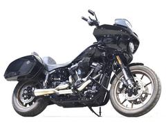 ＨＡＲＬＥＹ−ＤＡＶＩＤＳＯＮ　ＦＸＬＲＳＴ　ソフテイル　ローライダーＳＴ　ＴＢＲマフラー　Ｃｏｒｂｉｎシート　フィフティーバー　ＢＵＮＧＫＩＮＧクラッシュバー