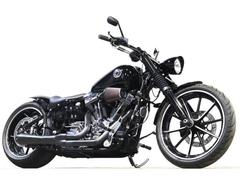 ＨＡＲＬＥＹ−ＤＡＶＩＤＳＯＮ　ＦＸＳＢ　ブレイクアウト　チューニング済　Ｂａｓｓａｎｉマフラー　Ｋ＆Ｎエアクリ　ＫＣショートフェンダー＆サイドナンバー
