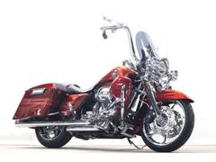 ハーレーロードキング系 美品 CVO FLHRSE5 ロードキング(ハーレーダビッドソン)のバイクを