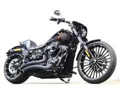 FXBR ソフテイル ブレイクアウト(ハーレーダビッドソン)のバイクを