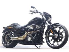 ラインハートM8ソフテイルブレイクアウト FXBR FXBRS 新型ミルウォーキーエイトのFXBRS（ブレイクアウト）に車検対応の