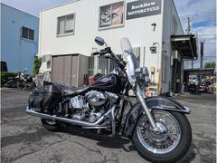 ＨＡＲＬＥＹ−ＤＡＶＩＤＳＯＮ　ＦＬＳＴＣ　ヘリテイジソフテイルクラシック　　ＫＥＲＫＥＲ左右出しフルエキゾースト