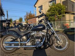 ＨＡＲＬＥＹ−ＤＡＶＩＤＳＯＮ　ＦＸＳＴ　ソフテイルスタンダード　バンススリップオンマフラー　コンピューターチューニング済み　前後サスローダウン