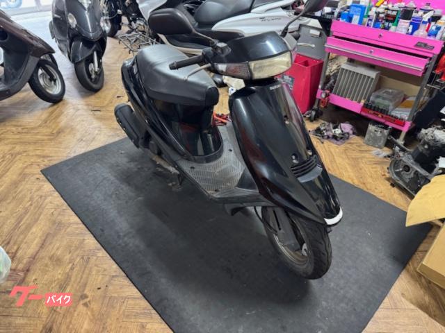 アドレスＶ１００　ＣＥ１３Ａ　２００３年モデル　キャブレター　２サイクル　後期型　バッテリー新品　キーシャッター