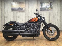 ＨＡＲＬＥＹ−ＤＡＶＩＤＳＯＮ　ＦＸＢＢＳ　ソフテイルストリートボブ１１４　ケラーマンウインカー　ハンドルカスタム