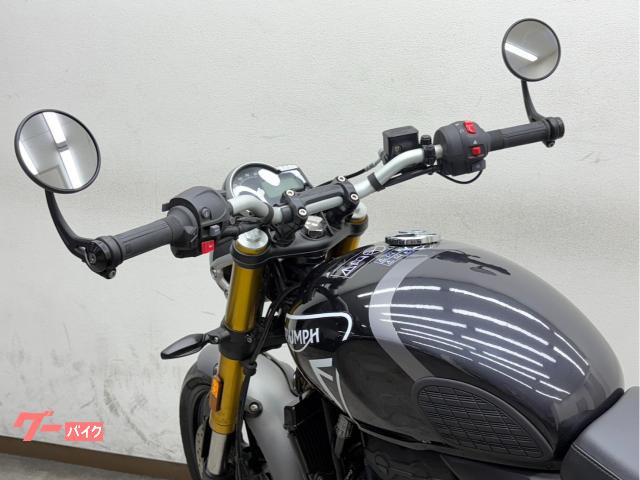 TRIUMPH スピード400／グリップヒーター／サドルバッグ