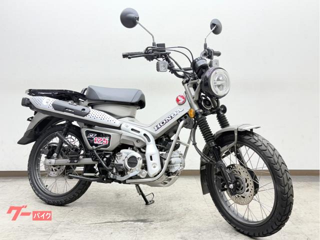 【商談中】走行距離５９１０ｋｍ（変動あり）　新型　CT125　ハンターカブ　マットアーマードシルバーメタリック　中古　ワンオーナー車　美品　ノーマル車　サイドバックサポート付き！ CT125・ハンターカブに新色登場！ハンターカブでしか出せない渋みと新