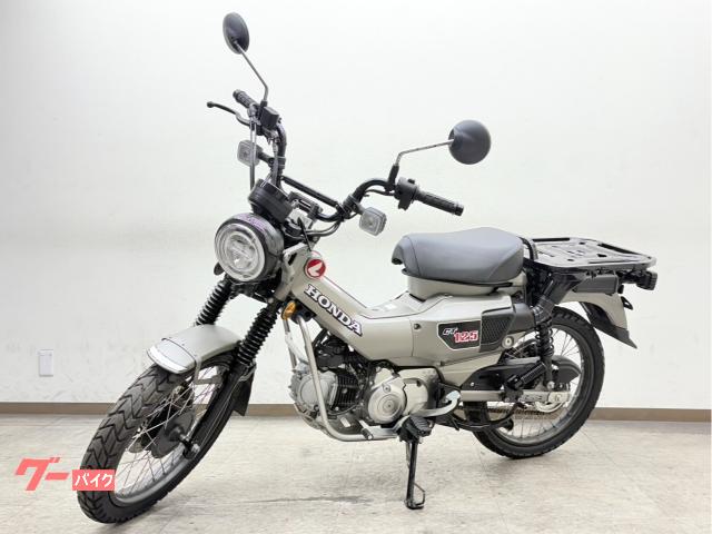 【商談中】走行距離５９１０ｋｍ（変動あり）　新型　CT125　ハンターカブ　マットアーマードシルバーメタリック　中古　ワンオーナー車　美品　ノーマル車　サイドバックサポート付き！ 超人気のCT125・ハンターカブが新エンジンを搭載！ 新色マット