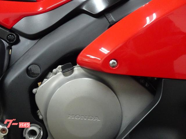 ホンダ ＣＢＲ１０００ＲＲ ＳＣ５７ ストライカーマフラー バックステップ パワーコマンダーＶ フューエルインジェクション｜Ｍｏｔｏ Ｖｉｖａｃｅ  モトビバーチェ｜新車・中古バイクなら【グーバイク】