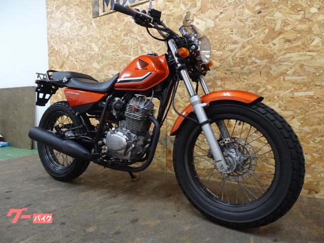 FTR223 MC34 純正 タンク オレンジ 側ヘコミ有り オレンジ