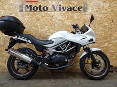 ホンダ　ＶＴＲ２５０Ｆ　ノーマル　２０１４年モデル　パニアケース　ＵＳＢ電源　ＥＴＣ　パールサンビームホワイト