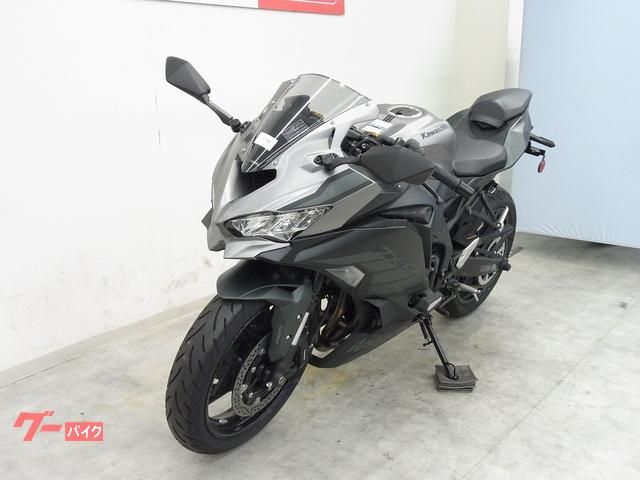 華 ZX-25R ブラケット, サイドカウル, LH 11057-2858-BH | KAWASAKI