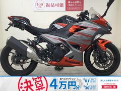 カワサキ　Ｎｉｎｊａ　４００　２０１８年モデル／ＳＴＲＩＫＥＲ製ステップ＆エンジンスライダー／フェンダーレス仕様