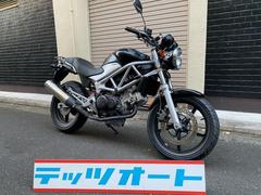 ホンダ　ＶＴＲ２５０　黒　２００９年式　インジェクション　リアキャリアー付　Ｖツインエンジン