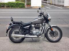 ＲＯＹＡＬ　ＥＮＦＩＥＬＤ　メテオ３５０　オーロラブラック　　ローライドシート　　エンジンガード　　フットペグ付き