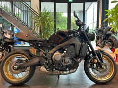 ヤマハ　ＸＳＲ９００　２０２５年モデル　ブラックメタリック