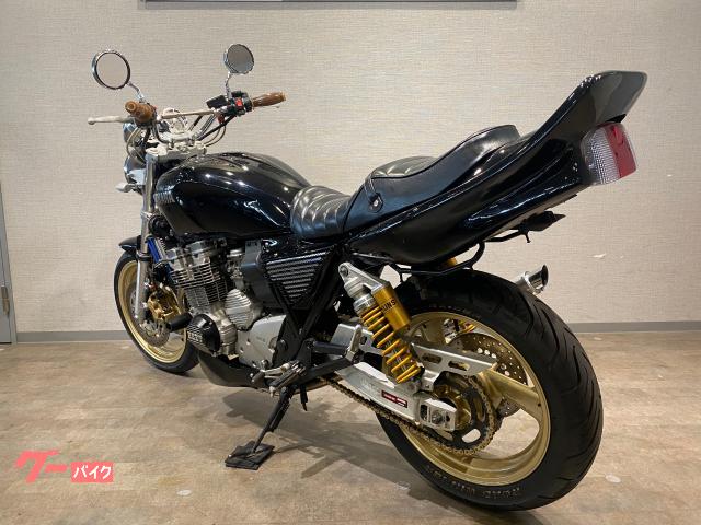 YAMAHA xjr400タンク凹みあり　サイドカウル、テールカウル付き xjr400テール YAMAHA xjr400タンク凹みあり サイドカウル