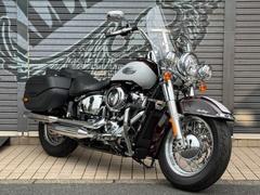 ＨＡＲＬＥＹ−ＤＡＶＩＤＳＯＮ　ＦＬＨＣ　ソフテイルヘリテイジクラシック　２０２１年モデル　クルコン　サドルバッグ　スクリーン　Ｍ８−１０７