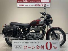 ＴＲＩＵＭＰＨ　ボンネビルＴ１００　２００８年モデル　リアバッグ　ショートバイザー