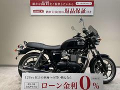 ＴＲＩＵＭＰＨ　ボンネビル　２０１５年モデル　ショートバイザー