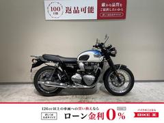 ＴＲＩＵＭＰＨ　ボンネビルＴ１００　２０１７年モデル　リアキャリア　エンジンガード