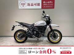 ＤＵＣＡＴＩ　スクランブラーデザートスレッド　２０１８年モデル　純正ローシート　ナックルガード　リアキャリア　エンジンガード