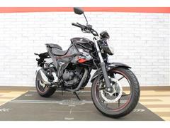 スズキ　ＧＩＸＸＥＲ　１５０　２０２０年モデル　ヘルメットロック装備