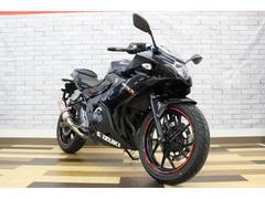 スズキ　ＧＳＸ２５０Ｒ　２０１７年モデル　ＷＲ’Ｓマフラー　ＬＥＤヘッドライト　エンジンスライダー　ＵＳＢポートなどその他カスタム有