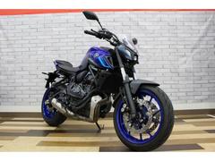 ヤマハ　ＭＴ−０７　２０２２年モデル　ＵＳＢ　グリップヒーター　エンジンスライダー　スクリーン　ヘルメットロック装備