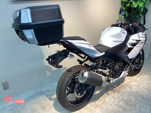 専用となっております。 バイク部品中心にあげていきます 。 カワサキ Ninja 400 リアボックス マルチバー付き 純正キー2