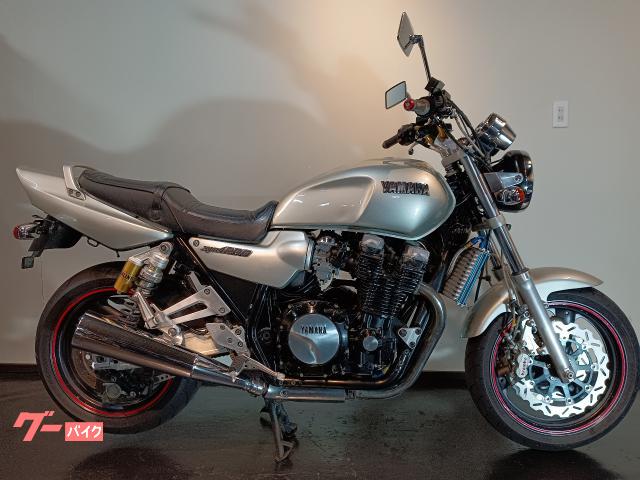 ＸＪＲ１２００　オイル・プラグ・バッテリー新品　社外ハンドル　ビッグオイルクーラー　ＥＴＣ　デイトナテンプメーター付き