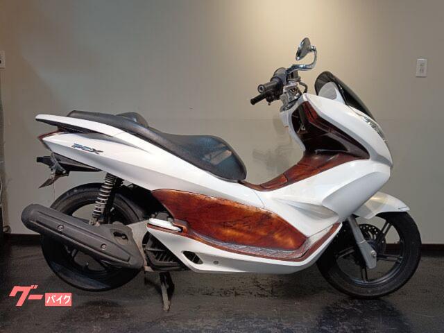ＰＣＸ　　社外ハンドル　タイヤ前後新品　シート張替　オイル・プラグ・バッテリ新品