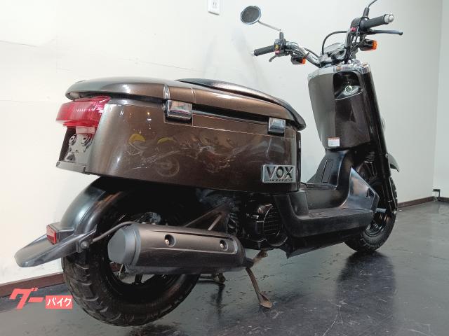 VOX　エンジンオイル・バッテリー新品 　ヤマハ　ブラウン　FI　4スト　50cc ヤマハ VOXデラックス オイル プラグ バッテリー新品｜Bー