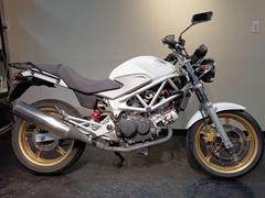 ホンダ　ＶＴＲ２５０　水冷Ｖ型エンジン　インジェクションモデル　社外シート　キャリア