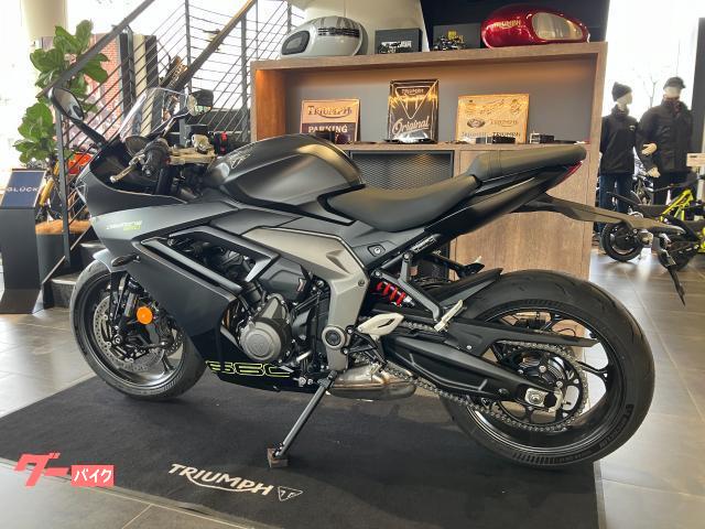 TRIUMPH デイトナ660 2025年モデル LEDヘッドライト