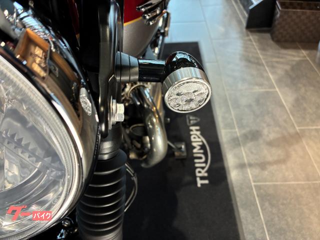 TRIUMPH ボンネビルT120 2023年モデル パニアレール