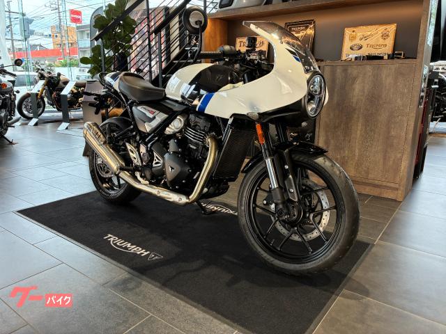 TRIUMPH スラクストン400 LEDヘッドライト・ロケット