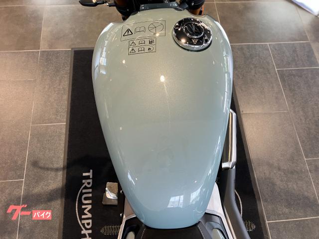 TRIUMPH スクランブラー900 2026年モデル・LEDヘッド