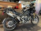 タイガー1200ラリー PRO ジェットブラック