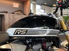 スピードツイン1200RS サファイアブラック