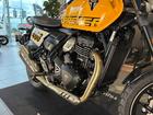 トラッカー400 フライスクリーン LEDヘッドライト USB電源 ABS ピレリ製 MT60 RSタイヤ