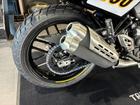 トラッカー400 フライスクリーン LEDヘッドライト USB電源 ABS ピレリ製 MT60 RSタイヤ